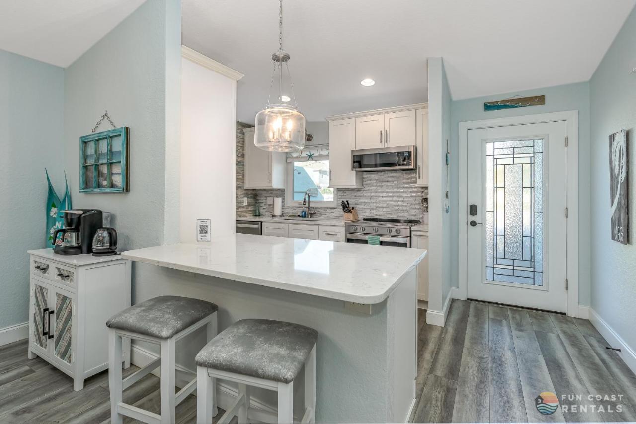 Dog Friendly Home Wprivate Fenced Yard, Garage & Fire Pit Steps To The Beach! New Smyrna Beach Exterior foto