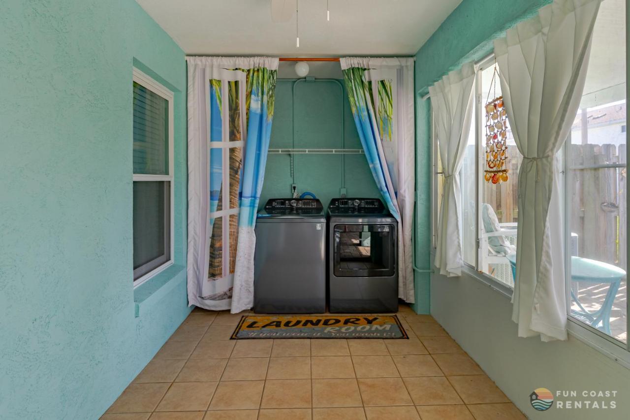 Dog Friendly Home Wprivate Fenced Yard, Garage & Fire Pit Steps To The Beach! New Smyrna Beach Exterior foto